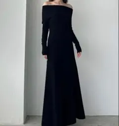 Louere オフショルフレアニットワンピース