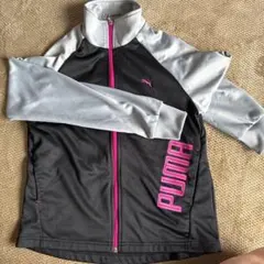 PUMA トラックジャケット ブラック ピンク Mサイズのサムネイル