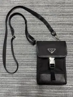 タグ付き新品 PRADA ロゴプレートノベルティスマホショルダーバッグ