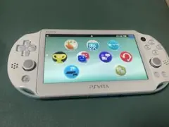 PS Vita PCH-2000ライトブルーホワイト