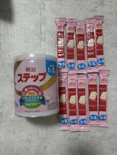 明治 ステップ 1-3歳用 800g 1缶＋らくらくキューブ10袋