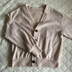 ベージュ ボタン付き 長袖カーディガン
