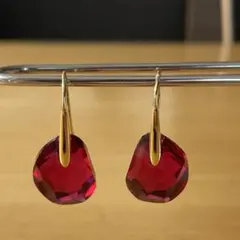 スワロフスキー　ピアス