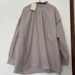 休日と詩 シャツ