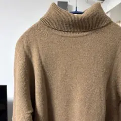 【美品】プレミアムラムタートルネックセーター