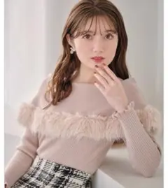 tocco closet ファー付きケープライク袖口フリルリブニットプルオーバー