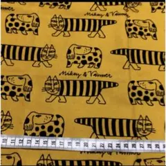 ⭐️キープ 廃番 リサラーソン 生地 キャット&ドッグ キイロ系