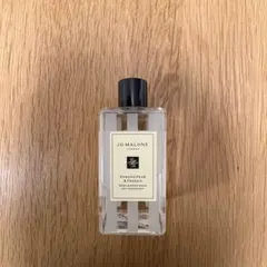 イングリッシュ ペアー & フリージア ボディ & ハンド ウォッシュ100ml