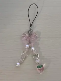 ビーズキーホルダー【ぴんくいちご】
