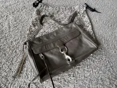 Rebecca Minkoff レザー ショルダーバッグ　保存袋付きのサムネイル