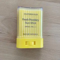 ネイチャーリパブリック　パウダリーUVアロエスティック