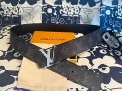 Louis Vuitton ブラックレザーベルト