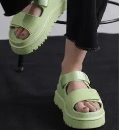 2025年最新】ugg ゴールデングロウ 22の人気アイテム - メルカリ