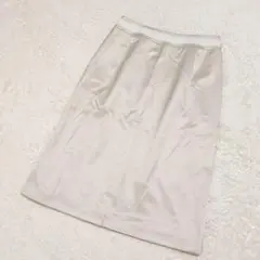 タイトスカート ひざ丈 ハイウエスト ベージュ系 光沢感あり フォーマル 上品