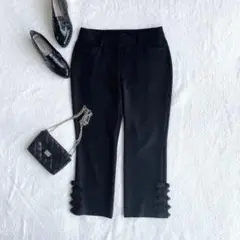 美品 TO BE CHIC スラックス パンツ リボン フリル ブラック
