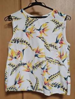 Item thumbnail for item 051c7ee3-b5bb-4246-8ce6-637ede46cbe7