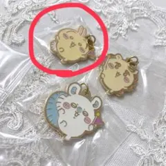 ちいかわパーク うさぎ メタルチャーム ゲーム景品 未使用