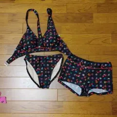 水着　黒　さくらんぼ柄　ショートパンツ　3点セット
