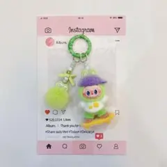 ラブブ　キーホルダー