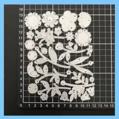 新品未使用品‼︎フラワー&リーフ　カッティングダイ