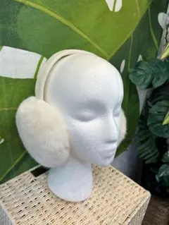 ホワイトファー耳あて