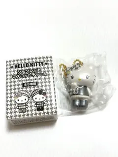 新品　サンリオ　モノクロガーリーふたごコーデ　シークレットマスコットチャーム