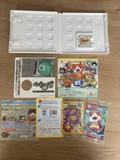 妖怪ウォッチ 本家 付属品完品 妖怪メダル 特典カード 未開封 3ds ソフト