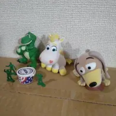 トイストーリー 当時物 ぬいぐるみなど　８点セット　トリクシー　バターカップ トイストーリー 当時物 ぬいぐるみなど 8点 トリクシー バターカップ