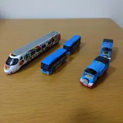 アンパンマン列車とトーマスバスの5点セット