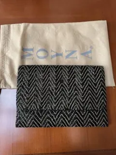 美品★MOYNA ビーズ装飾 クラッチバッグ