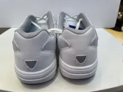 DESCENTE スニーカー ホワイト ブルーのサムネイル