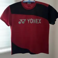 YONEX レッド ブラック Tシャツ