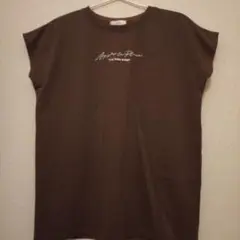 Lialoc 半袖 Tシャツ ブラウン ロゴのサムネイル