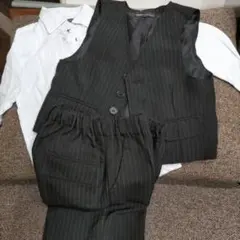 キッズ　フォーマルスーツ