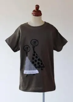 【9/30迄の限定価格】スペイン人デザイナーSusanaのTシャツ（2人）カーキ