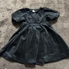 黒いベルベットワンピース　90センチ