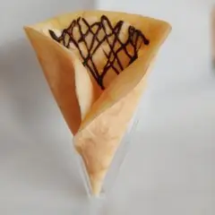 食品サンプル　クレープ　ソース、スライスナッツ