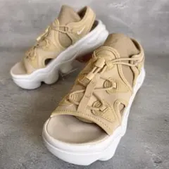 新品　ナイキ　NIKE エア マックス ココサンダル ウィメンズ