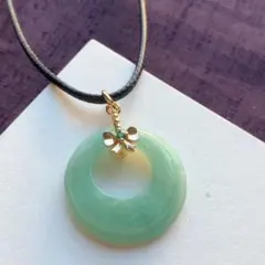 翡翠　天然石　翡翠ネックレス　翡翠ペンダント　ネックレス　ペンダント　本翡翠