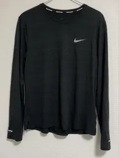ナイキランニングTシャツ/クロ