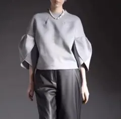 heve へイヴ　チューリップボンディングブラウス　アイボリー heve へイヴチューリップボンディングブラウスアイボリー