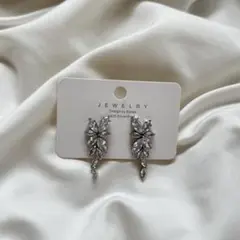 リーフデザインピアス　結婚式　ウェディング