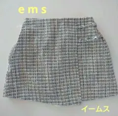 ☺︎☺︎☺︎　ems(イームス)　ホワイト✕ブラック台形ミニ丈スカートのサムネイル