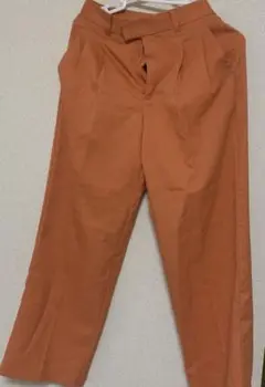 オレンジ ワイドパンツ ゴムウエスト