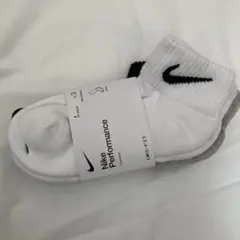 【新品】Nike Performance 靴下 3足セット　21〜23センチ