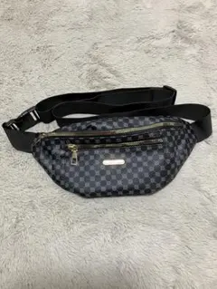 新品未使用⭐️メンズ、レディースボディバッグ・ウエストポーチ ブラックグレー