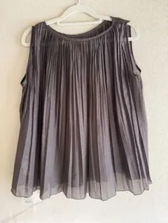 FRAMeWORK プリーツデザイン ノースリーブ トップス カーキ