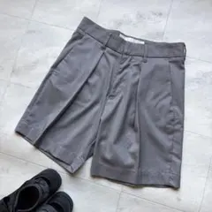 THE SHINZONE ショートパンツ　タック　ポリエステルレーヨンのサムネイル