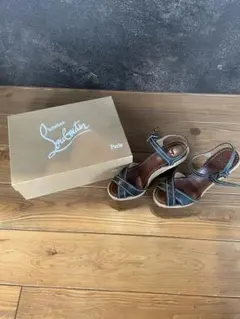 Christian Louboutin ブラックウェッジサンダル　ルブタン　黒のサムネイル