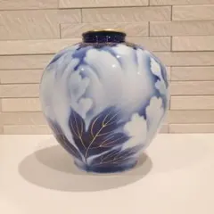​【宮内庁御用達】 深川製磁 有田焼 花瓶 瑠璃 金彩 牡丹 飾り壺 華道具